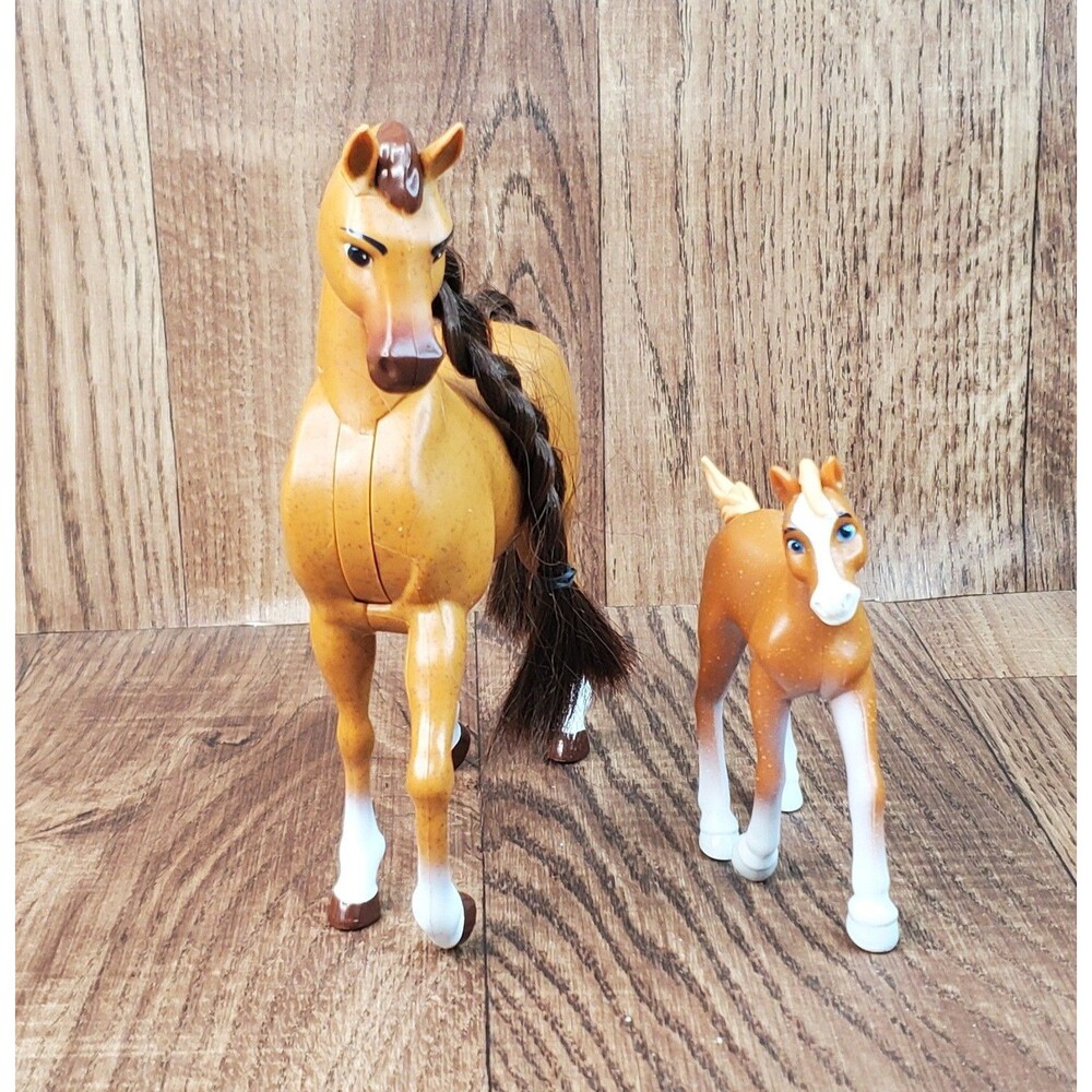 DreamWorks Spirit Riding Free Horse Figures 2018 Just Play Lot of 2